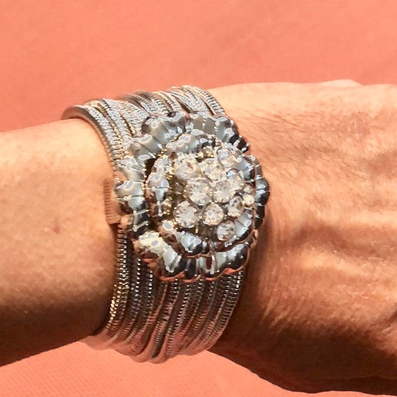 Premier Designs Jewelry - Premier Designs Silver Tone Bracelet NWOT